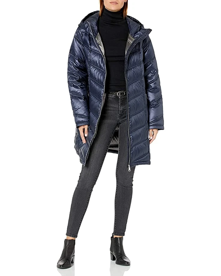 Calvin Klein Women's Hooded Chevron Packable Down Jacket (Standard and Plus) | Coats & Outerwear 9 Calvin Klein Women's Hooded Chevron Packable Down Jacket (Standard and Plus) | Coats & Outerwear - Image 9