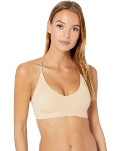 Calvin Klein Underwear Invisibles Comfort Lightly Lined Triangle Bra with Lace QF6548 | Underwear & Intimates