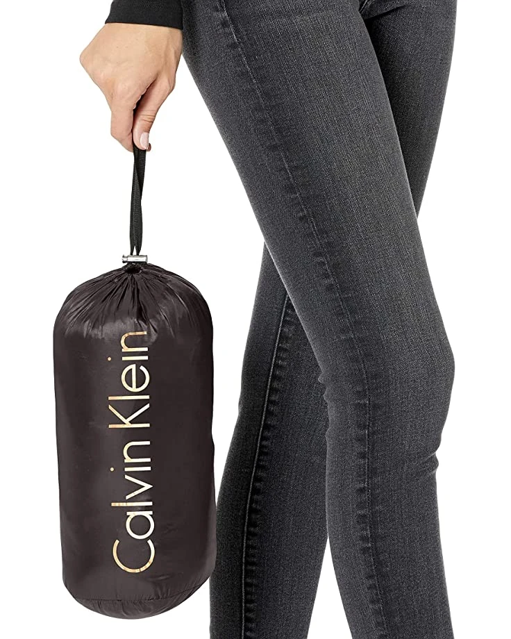 Calvin Klein Women's Hooded Chevron Packable Down Jacket (Standard and Plus) | Coats & Outerwear 3 Calvin Klein Women's Hooded Chevron Packable Down Jacket (Standard and Plus) | Coats & Outerwear - Image 3